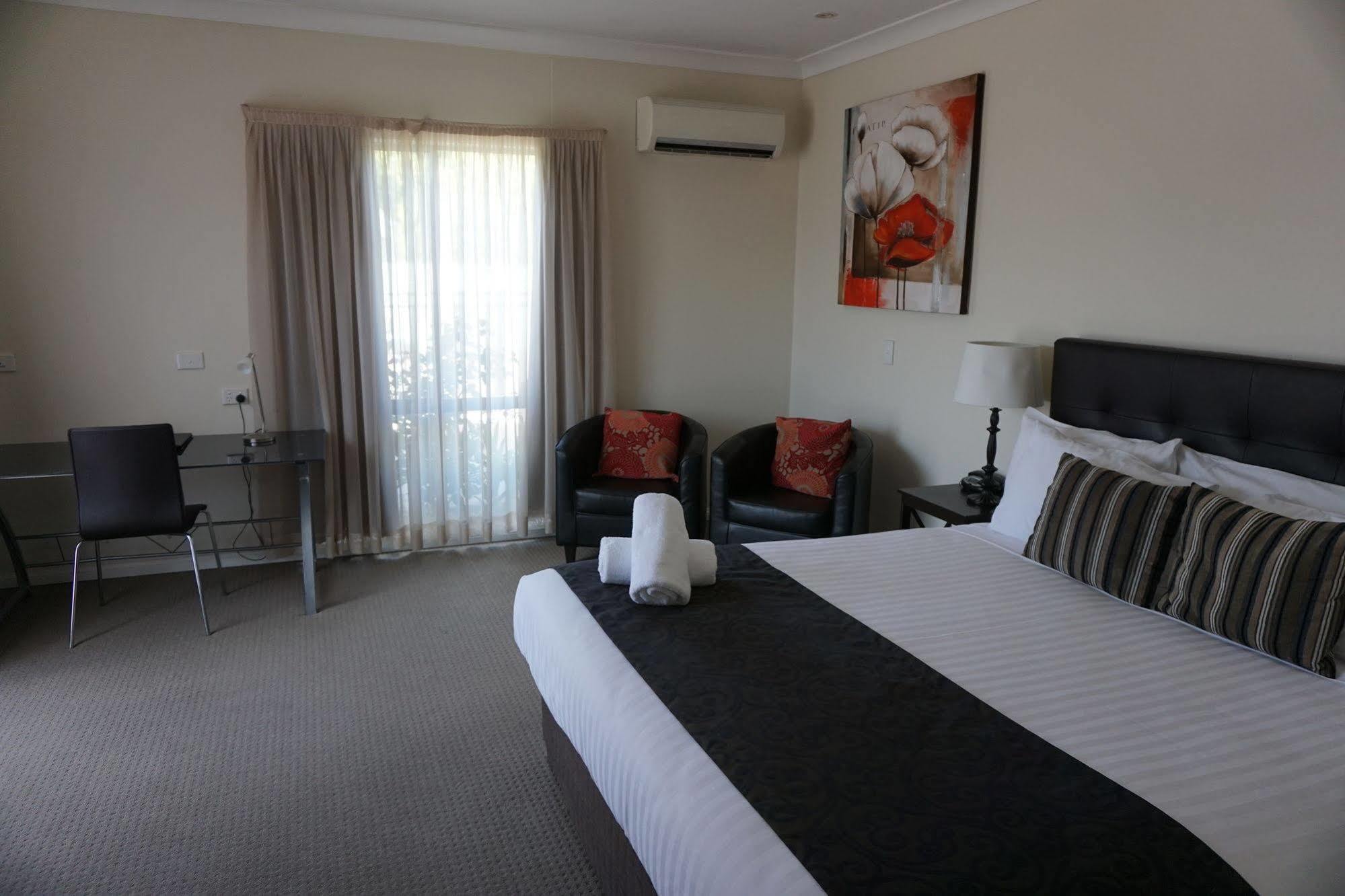 Lincoln Cottage Motor Inn Wagga Wagga Esterno foto